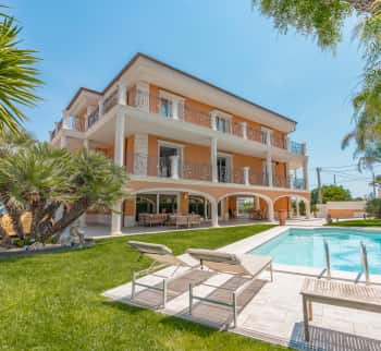 Luxury Villa 1000 m2 in Taggia