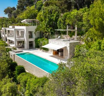 Luxury villa for rent in Saint-Jean-Cap-Ferrat