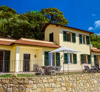 Villa in Sanremo 100 m vom Meer entfernt