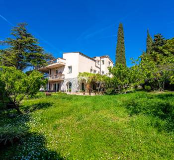 Villa zum Verkauf in Bordighera 550 qm