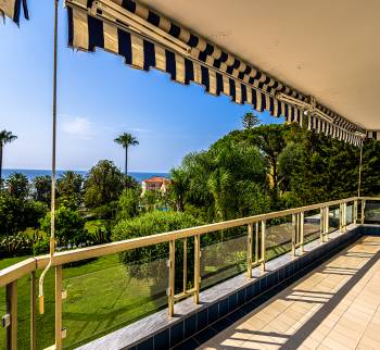 Apartment for rent in Sanremo on the front line