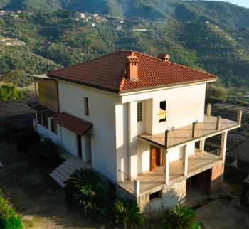 Hus til salg i Vallebona