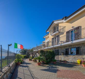 Villa till salu i Sanremo
