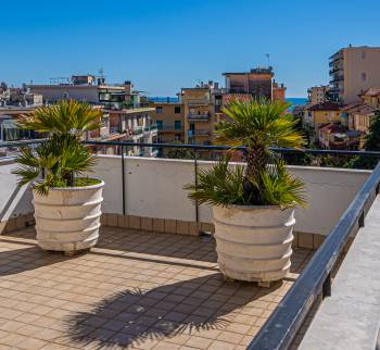 Penthouse in Sanremo vlakbij de markt