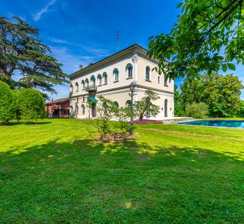Elegant estate in Ferrara