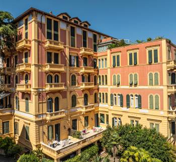 Toværelses lejlighed ved havet til salg i Sanremo