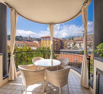 Three-room apartment in the center of Sanremo