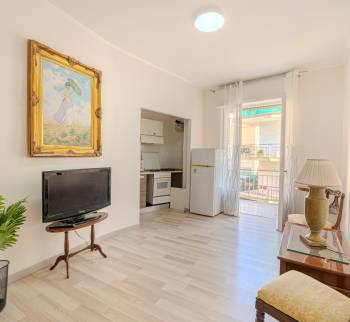 Apartamento de dois quartos em Sanremo