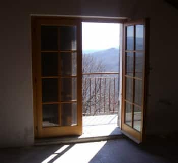 Продаётся дом в городе Varese-Ligure, Лигурия, Италия