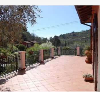 Продаётся отдельный дом в Diano Castello, Италия. Цена 429000 евро