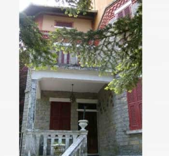 Продаётся отдельный дом в г.Rezzoaglio, Италия