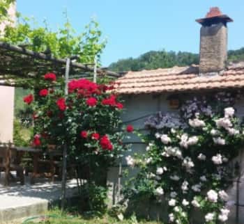 Продажа жилья с садом в городе Карро, Лигурия, Италия