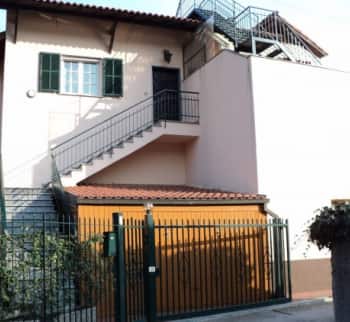 В Camporosso, Лигурия продаётся жильё. Цена 385000 евро