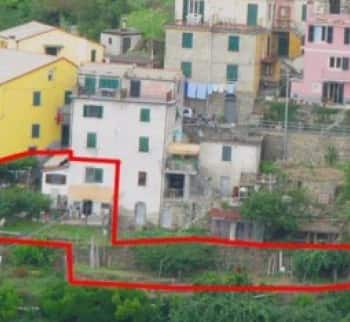 Продам квартиру с садом у моря город Вернацца, Италия