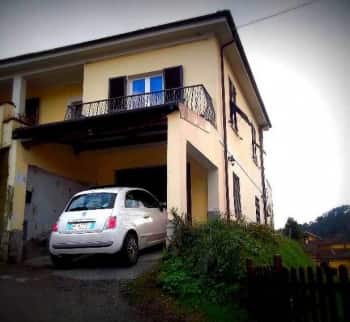 Продаётся жильё в городе Vezzano Ligure, Лигурия