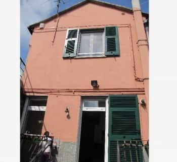 Продаётся дом в городе Генуя, Лигурия, Италия