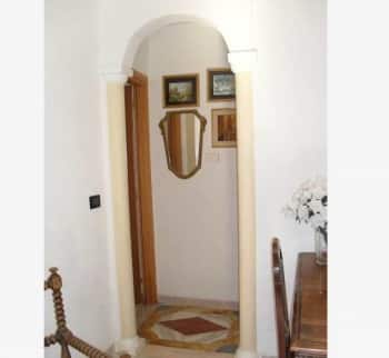 В г.Genova, Италия продаётся отдельный дом. Цена 407000 €