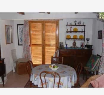 В Ventimiglia, Италия продаётся отдельный дом. Цена 385000 евро