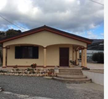 Продаётся отдельный дом в г.Riva Ligure, Лигурия. Цена €583000
