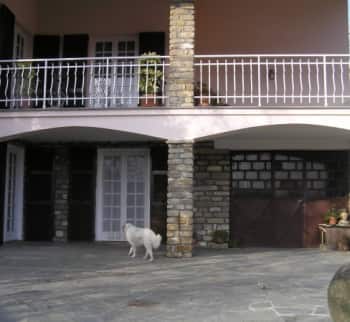 Продам большой дом с садом в г.Кайро Монтенотте, Лигурия