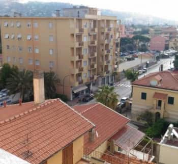 Продажа однокомнатной квартиры город Vallecrosia, Лигурия