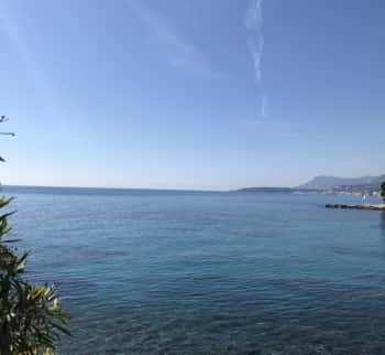 Большая вилла с пляжем рядом с Монако