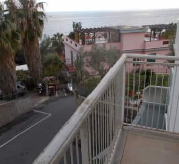 Элегантная квартира около моря в Сан-ремо
