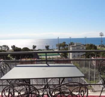 Апартаменты с панорамным видом на море в Санремо