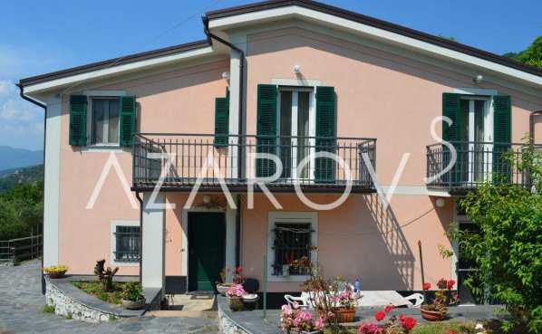 Продажа виллы с садом город Cogorno, Лигурия, Италия