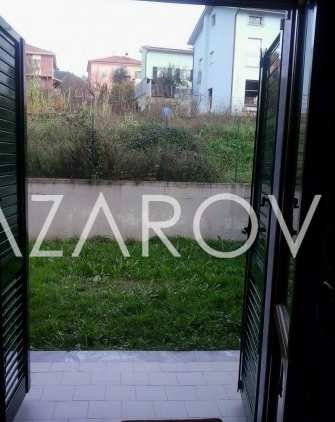Продаю апартаменты с садом в Santo-Stefano-Di-Magra, Лигурия, Италия. Цена €171000