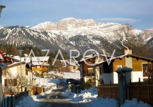 В городе Пинцоло, Трентино-Альто-Адидже продаю недвижимость. Цена 242000 евро