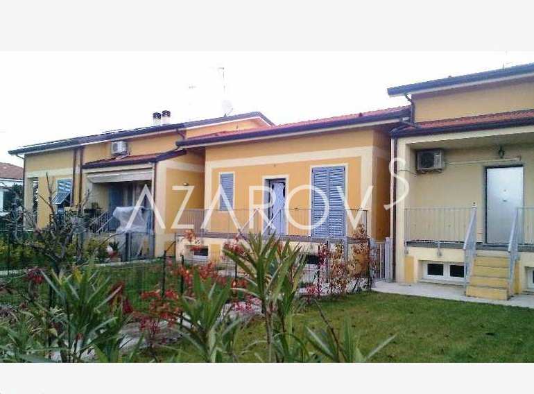 В Санто-Стефано-ди-Магра, Лигурия купить дом. Цена €193000