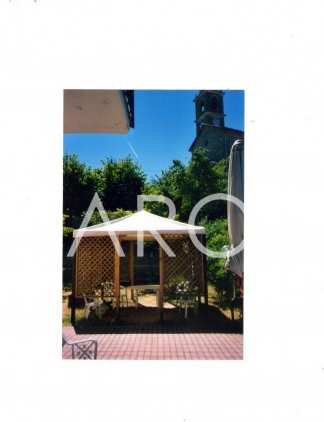 В г.Тильето, Лигурия, Италия покупка жилья с садом. Цена 95000 евро