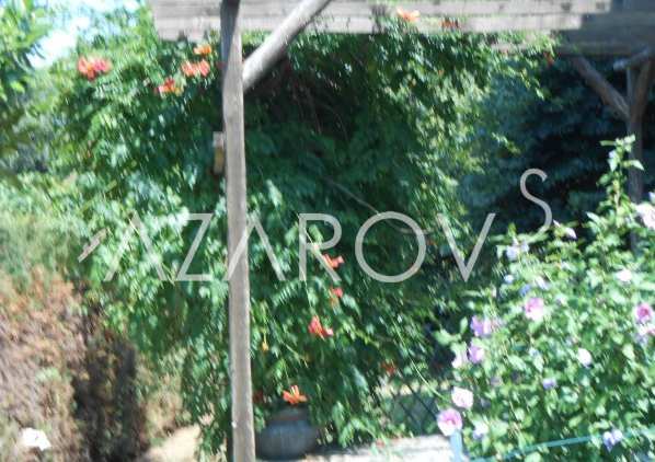 Продажа виллы с садом город Савиньоне, Италия