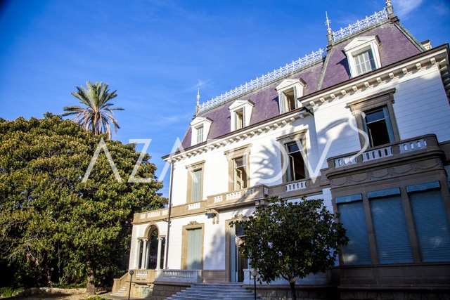 Historisk villa vid havet i Sanremo