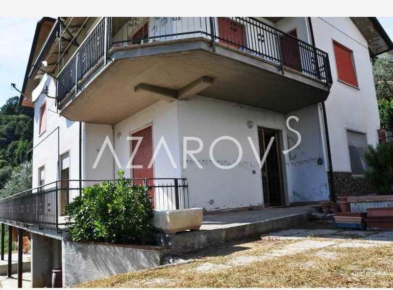 Продаётся недвижимость в Фолло, Италия. Цена 164000 евро
