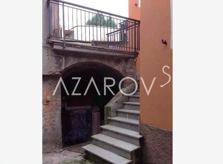 Продаётся дом в г.Не, Лигурия, Италия