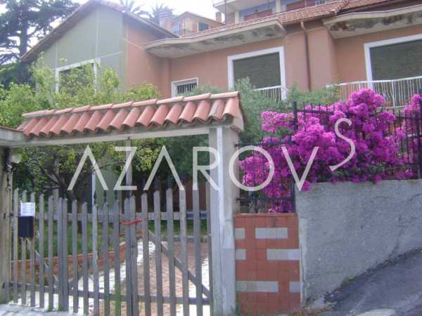 В городе Bergeggi, Италия продаётся дом. Цена 748000 €