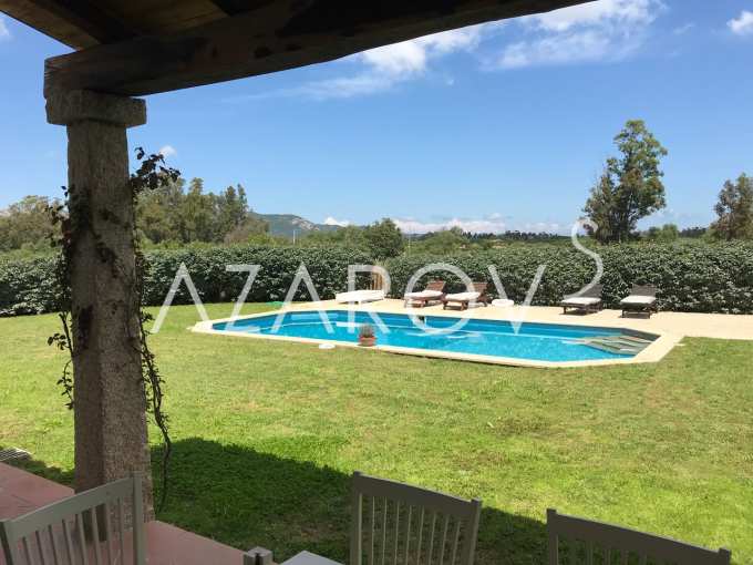 Villa med pool i Arzachena, Sardinien