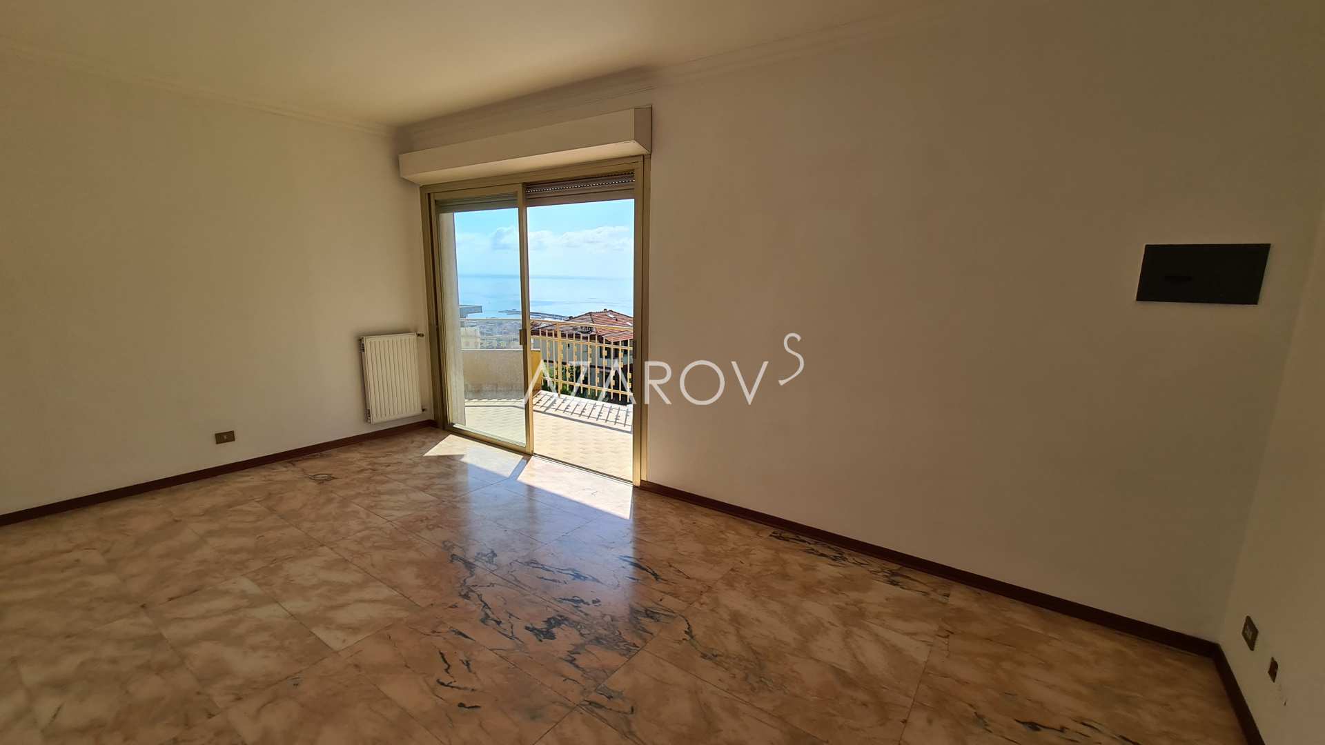 Apartamento en San Remo con vista al mar