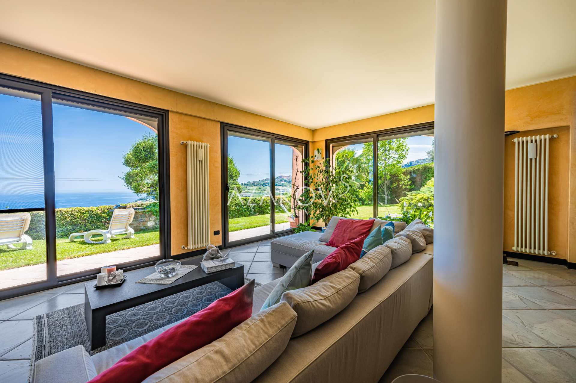 Villa 370 m2 in der Stadt Sanremo mit Meerblick