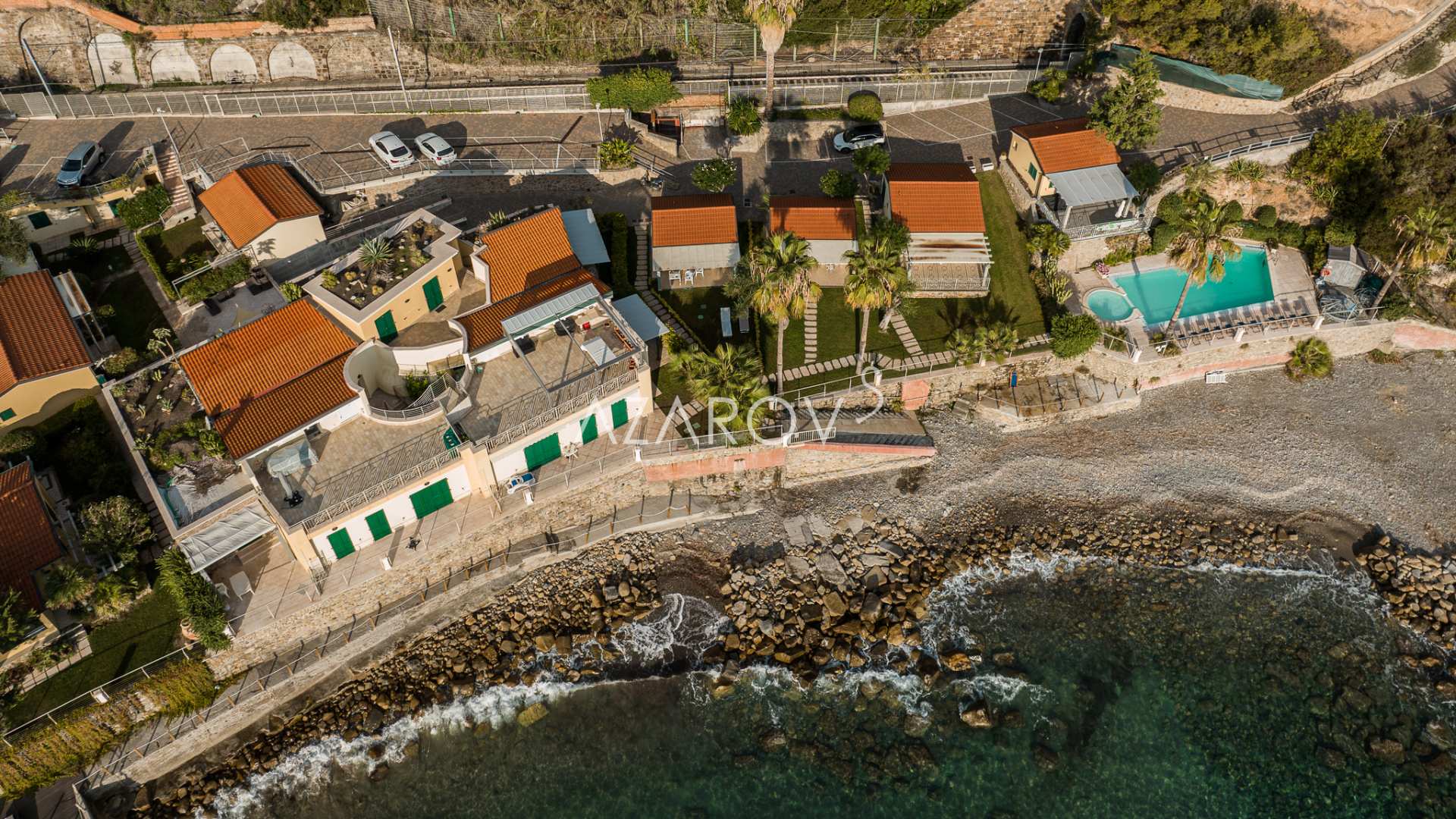 Maison en bord de mer avec plage privée à Bordighera