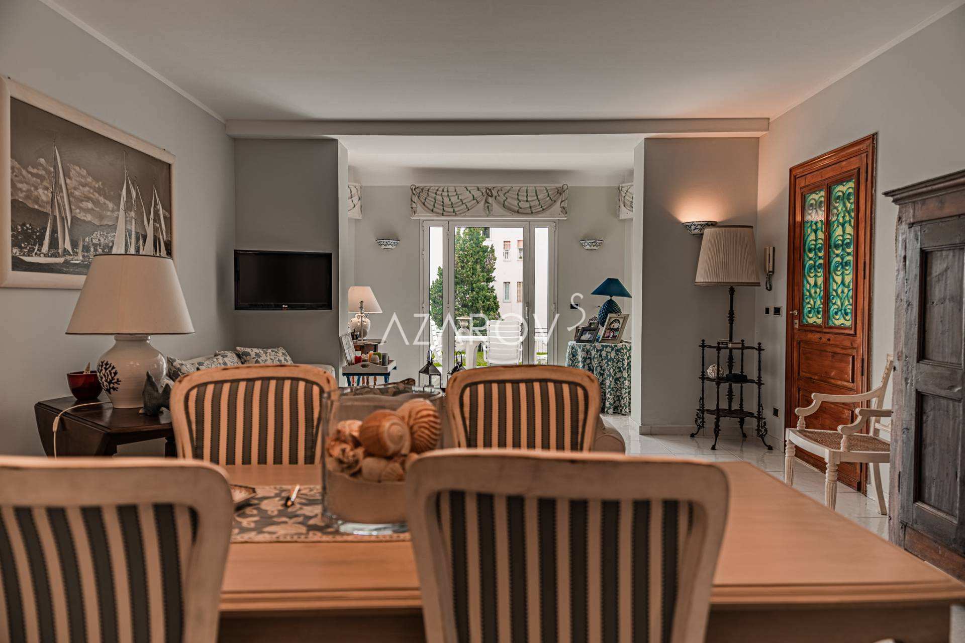 Lejlighed i en elite villa i Sanremo