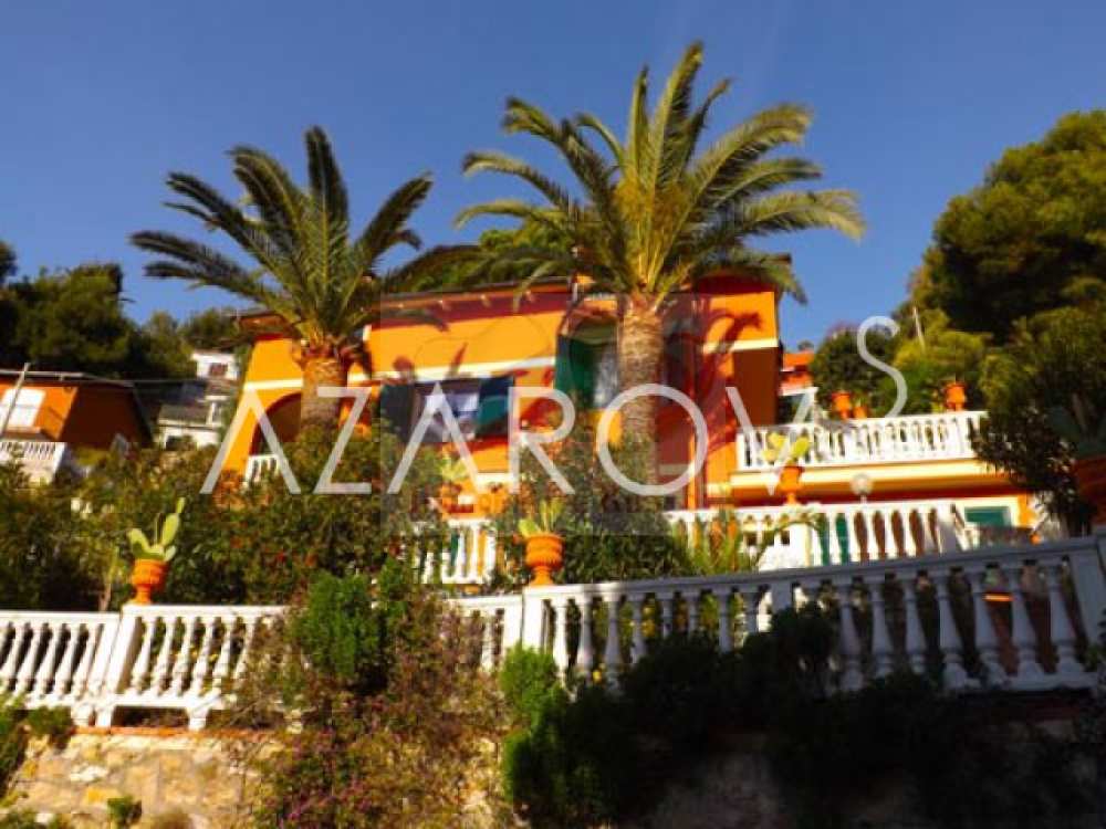 Marina di Andora Villa am Meer | Kaufen Sie eine Villa in L ...