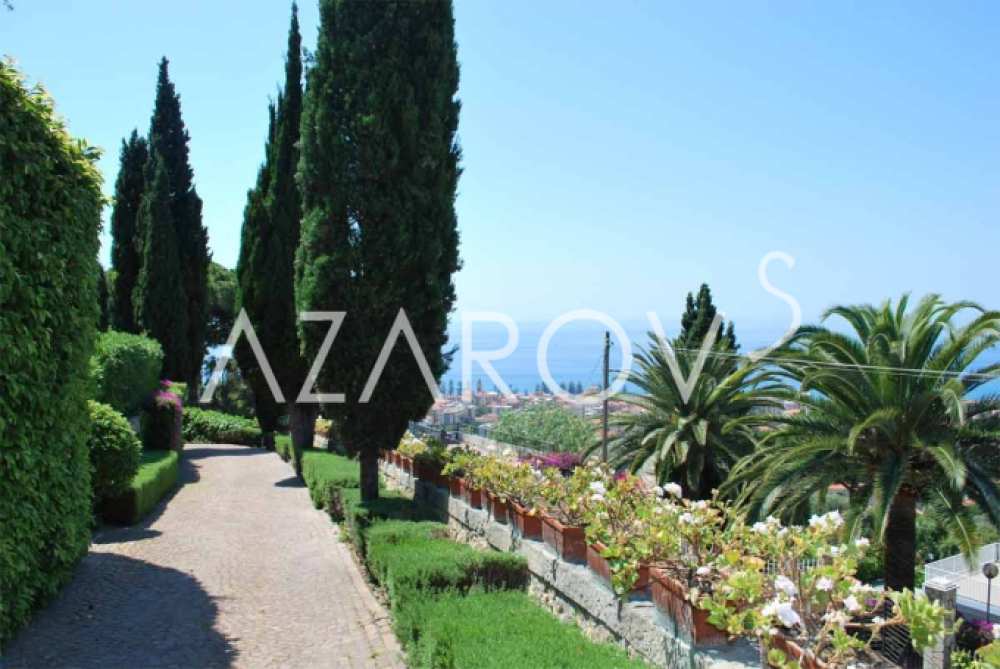 Elite-Anwesen mit Park in Bordighera, Ligurien
