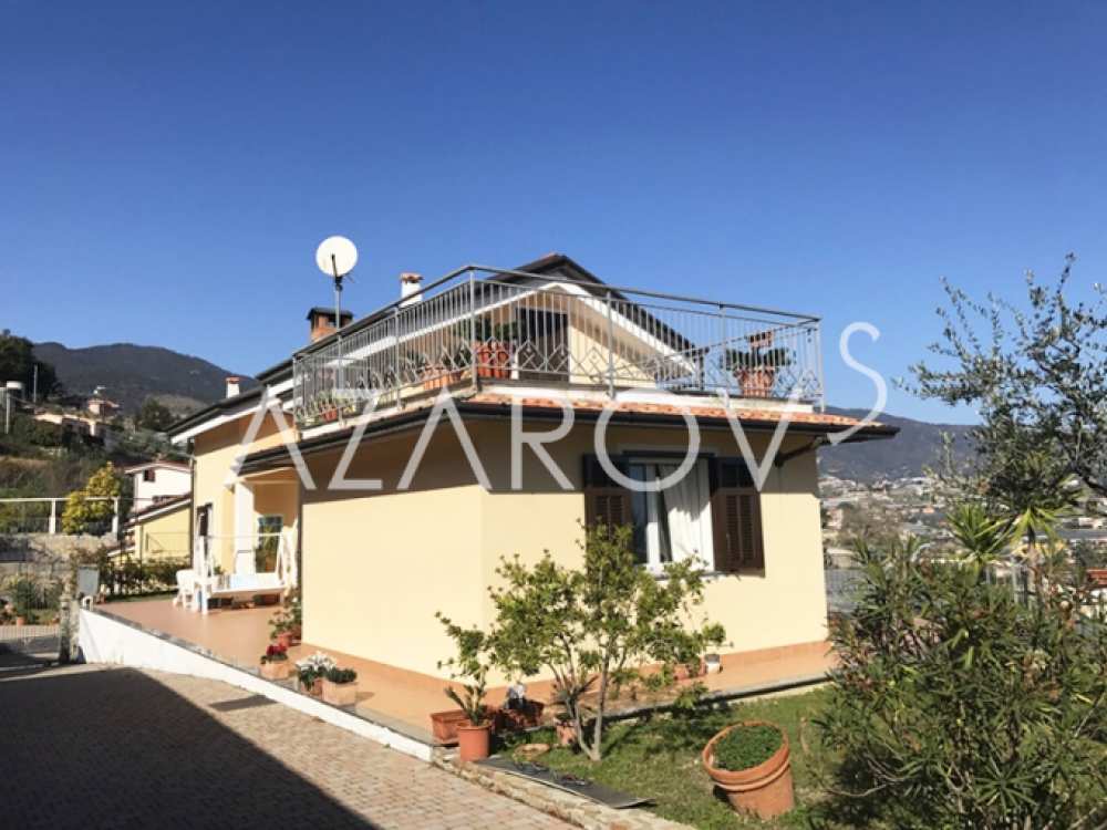 Villa i Sanremo 300 m2 i et roligt område