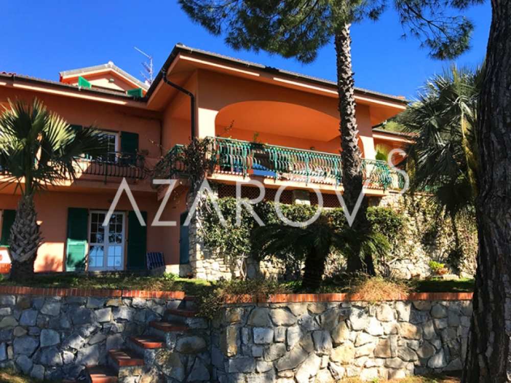 Villa of 550 m2 in Ospedaletti with beautiful views of the ...