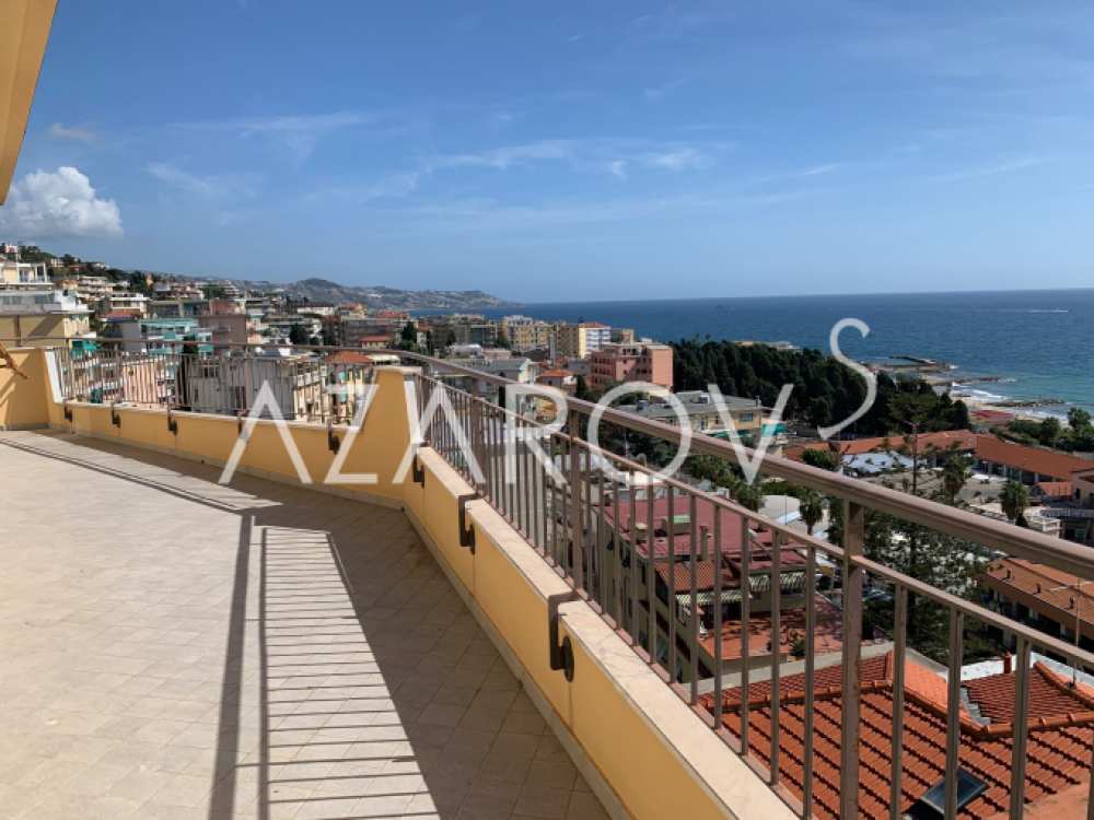 Penthouse in Sanremo 160 m2 for renovation