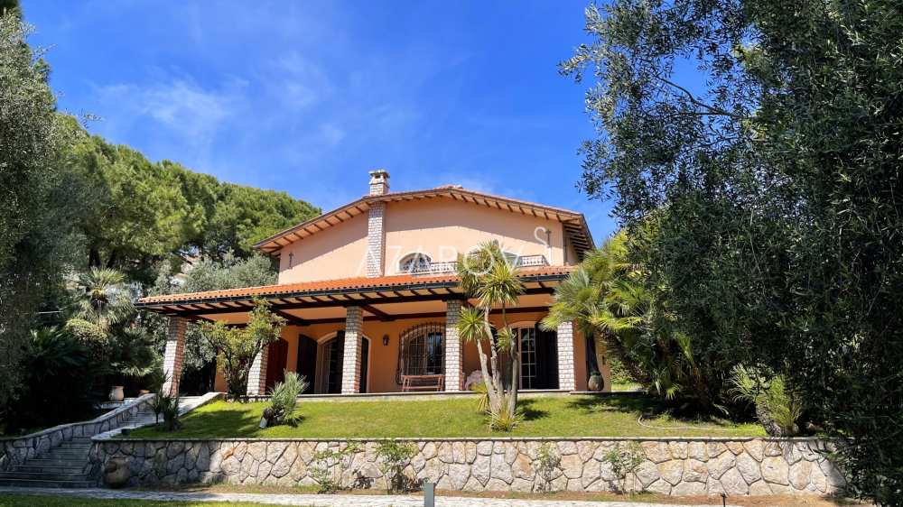Elegante villa a Sanremo 600 mq