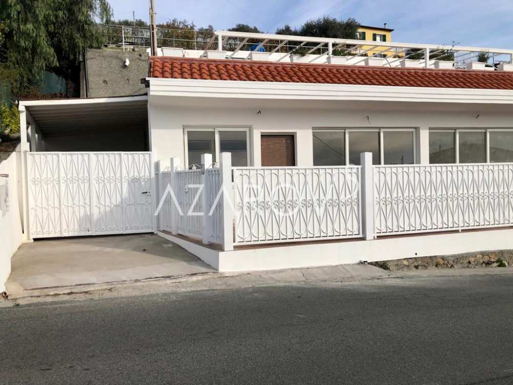 Casa in vendita a Sanremo con vista mare